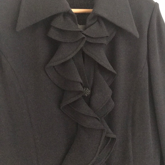 NWT St John Collection Santana knit ruffle jacket - Picture 3 of 8